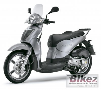 2010 Aprilia Scarabeo 200ie photo